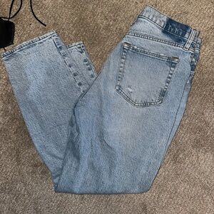 Abercrombie 29/8 short Dad high rise jeans